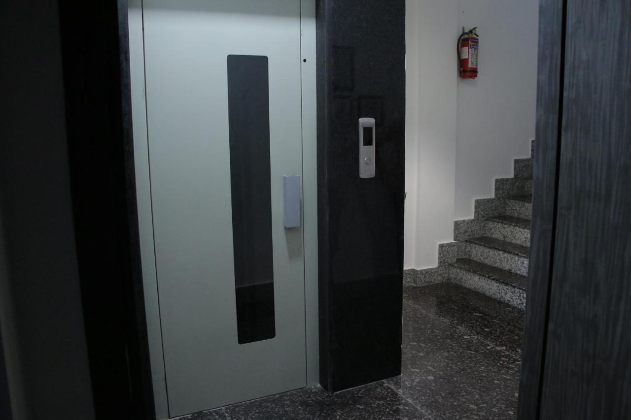 La Cresta Inn Kolkata Luaran gambar