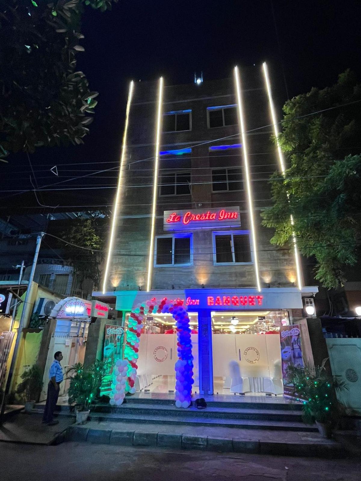 La Cresta Inn Kolkata Luaran gambar