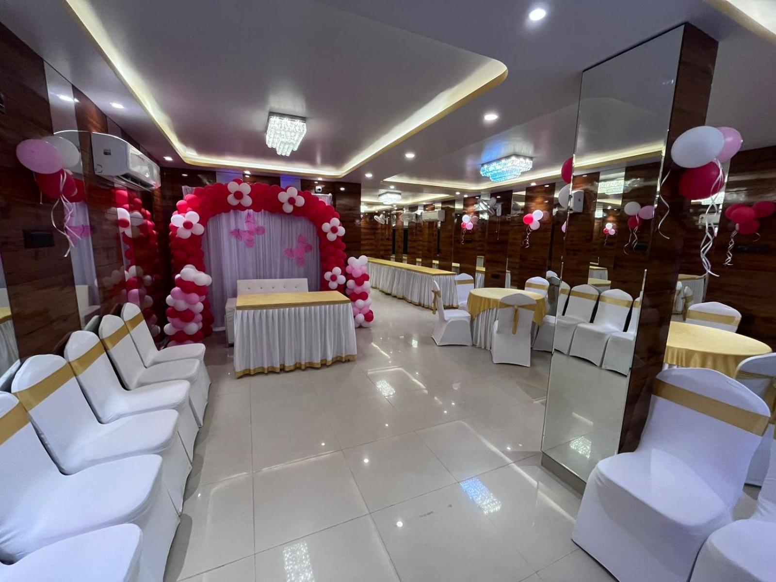 La Cresta Inn Kolkata Luaran gambar
